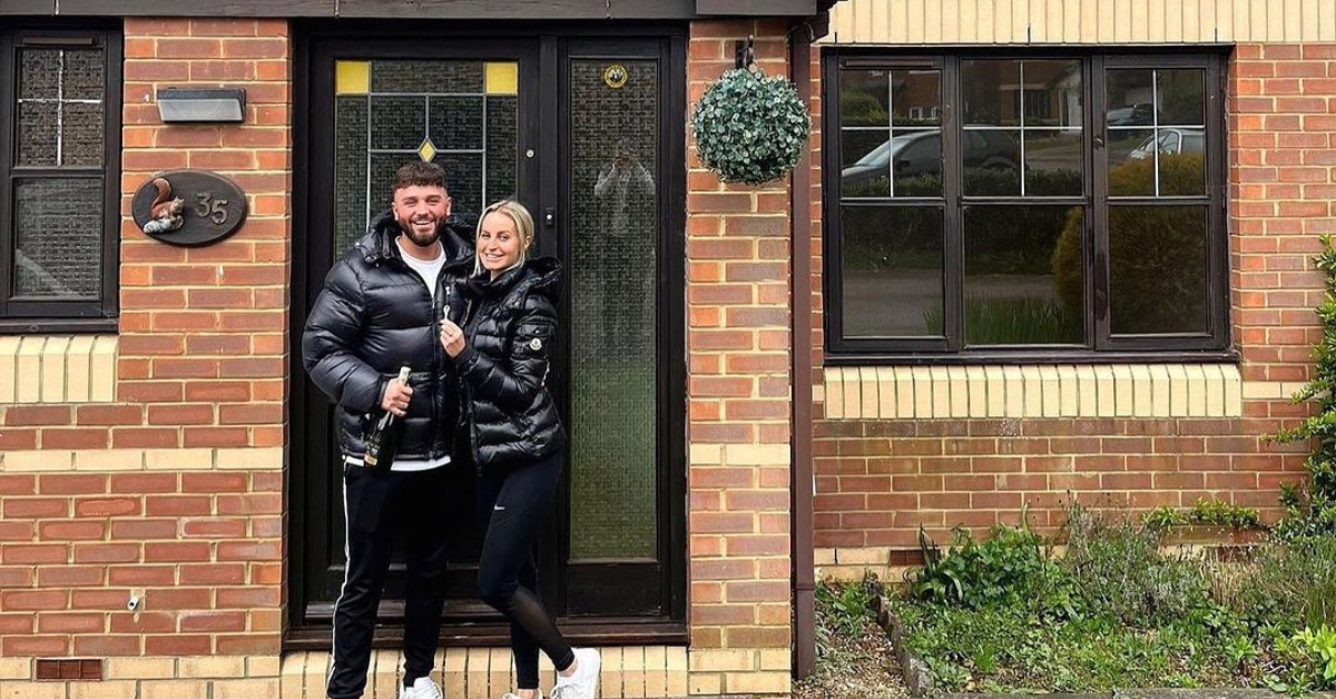 A woman has revealed how she stashed away £44,000 for a property deposit to purchase her first home at just 24 years old.